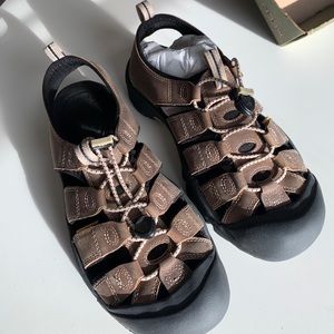 KEEN Whisper Sandals - Women's - never used brand new